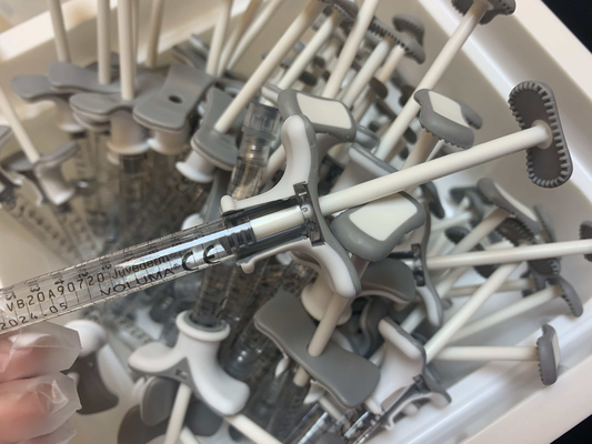 Żelowy wypełniacz do ust Juvederm Ultra 4 do wstrzykiwań