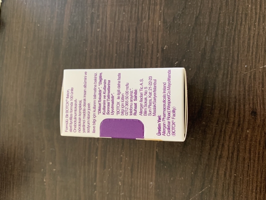 Kosmetyczny Allergan  Zastrzyk z toksyny botulinowej do twarzy Botulax