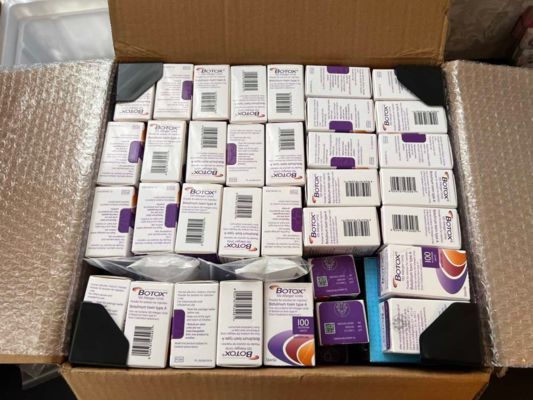 Najlepsi specjaliści od BOTOX® i Dysport - Toksyna botulinowa Allergan Botox do pielęgnacji twarzy